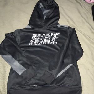 Grey Nike therma-fit jacket